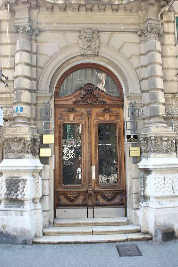 Cozy Apartment In Center Of Rijeka Croatia